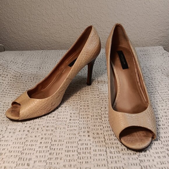 Ann Taylor women's beige leather croc embossed peep toe high heel shoes sz 9.5 M - Picture 1 of 13
